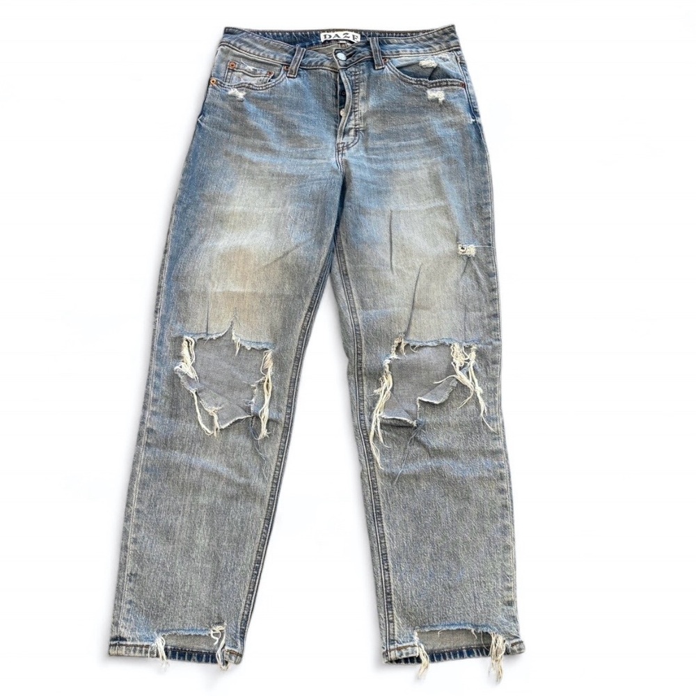 DAZE Distressed Mom Style Light Wash Jeans Size 26